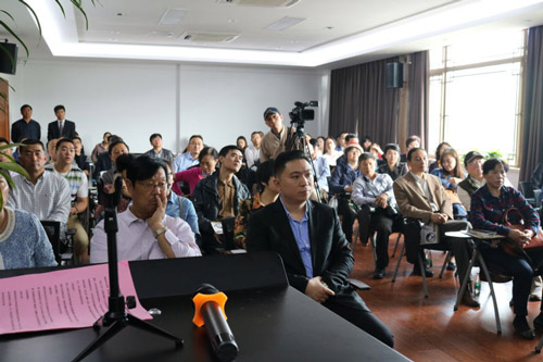 “華醫(yī)用中草藥治療疑難病報(bào)告會(huì)”在寧圓滿落幕